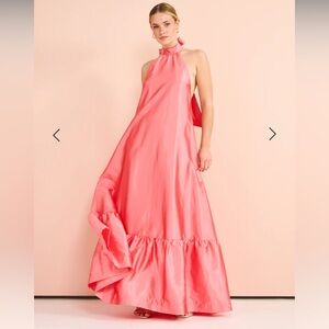 NWOT Gateau Halter Gown